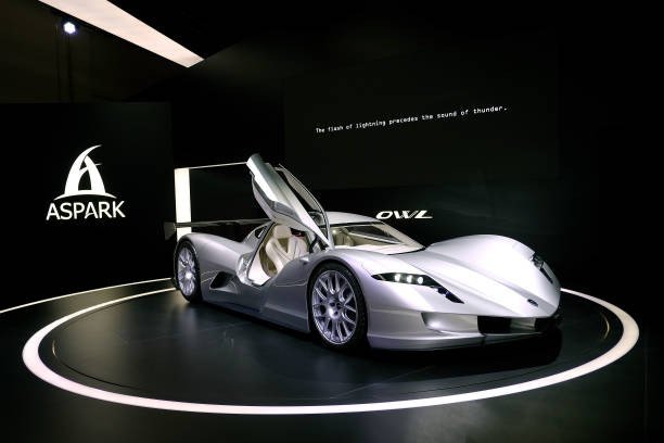 Siêu xe điện tăng tốc từ 0 đến 100km/h trong 1,89 giây thách thức Tesla Roadster