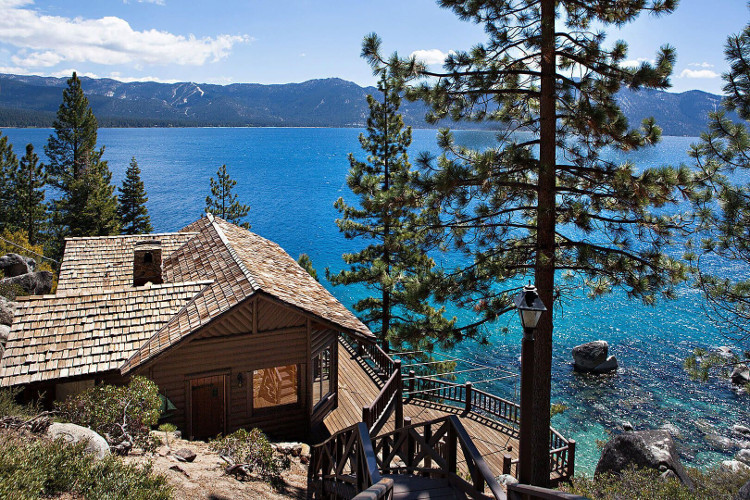 Tahoe – hồ nước hai triệu năm tuổi ở Mỹ