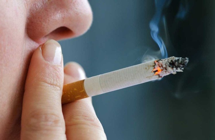 Tại sao hút thuốc dù chỉ một điếu mỗi ngày vẫn có hại cho sức khoẻ?