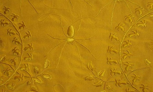 Tấm lụa hiếm nhất thế giới dệt từ tơ của triệu con nhện