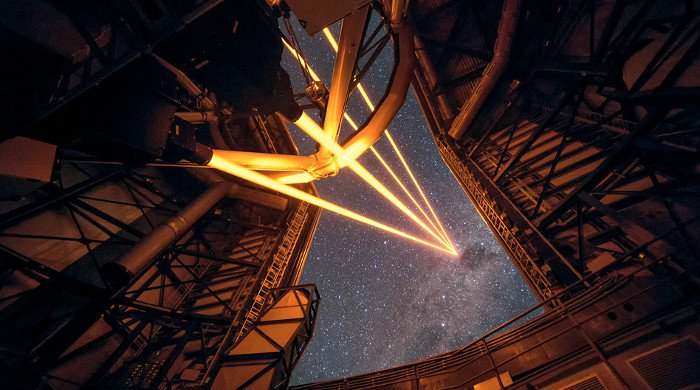 Tạo ra ngôi sao nhân tạo bằng 4 chùm laser siêu mạnh