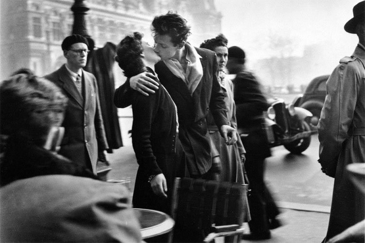 Tất cả ta đều bị lừa: Nụ hôn kiểu Pháp không bắt nguồn từ... nước Pháp!