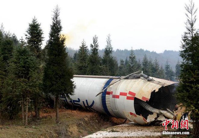 Tên lửa Trung Quốc phát nổ và rơi gần một ngôi làng có người sinh sống sau khi phóng