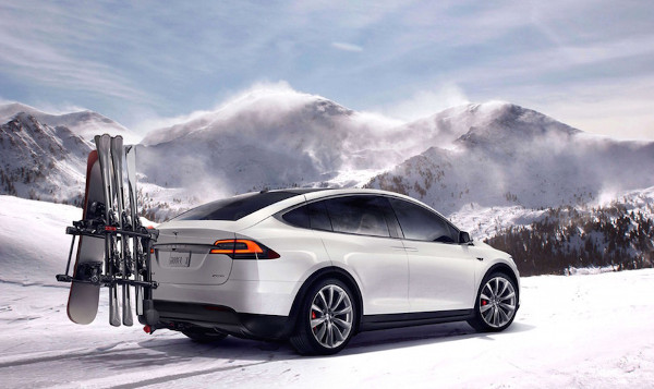 Tesla Model X chính thức ra mắt xe SUV chạy điện