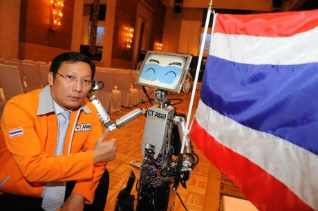 Thái Lan sắp trình làng robot chăm sóc người già