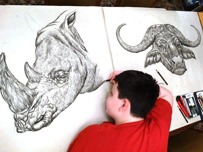Thần đồng 15 tuổi gây kinh ngạc với tài vẽ động vật từ trí nhớ