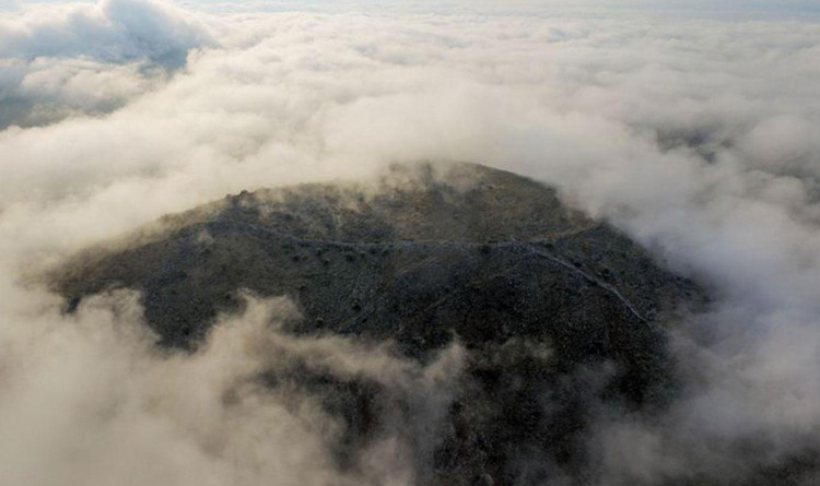 Thành phố thất lạc 2500 năm tuổi trên đỉnh đồi Hy Lạp