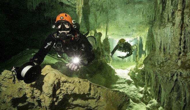 Thế giới bí ẩn của người Maya bên trong hang động ngầm lớn nhất thế giới
