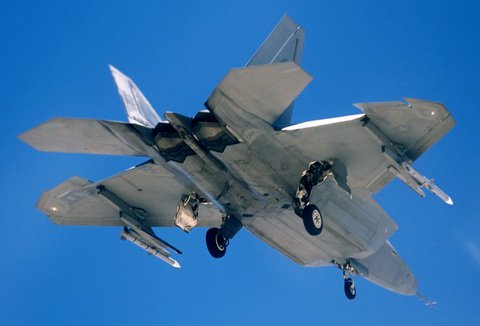 Tìm hiểu F-22, loại máy bay cấm xuất khẩu của Mỹ