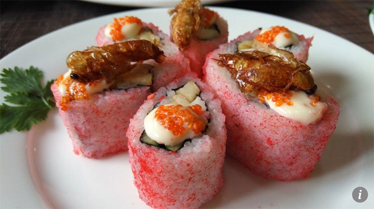 Trung Quốc sản xuất sushi và thịt từ trang trại hàng tỷ con gián nuôi