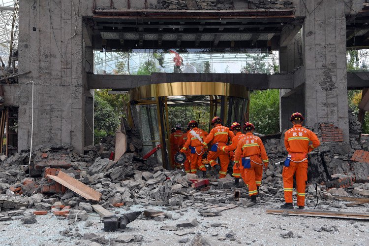 Trung Quốc xây hệ thống cảnh báo động đất sớm ở Tứ Xuyên