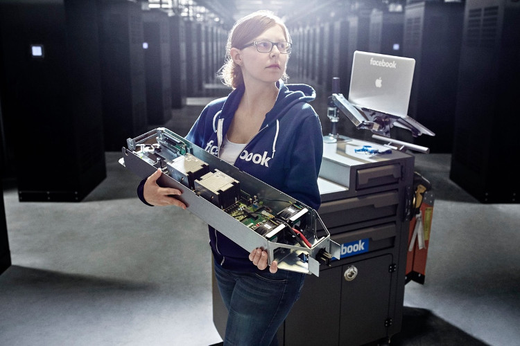 Trung tâm dữ liệu khổng lồ của Facebook ở vòng Bắc cực