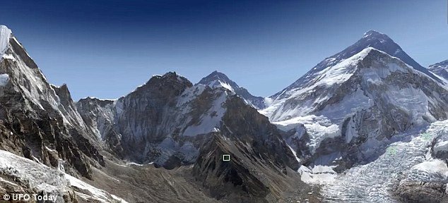 UFO đột nhiên xuất hiện ở núi Everest khiến khoa học đau đầu tìm hiểu