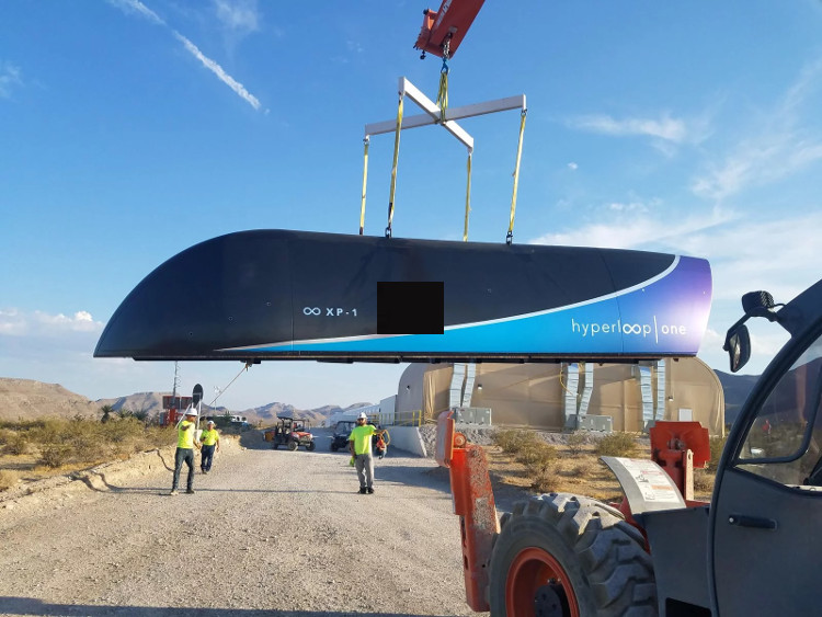 Video: Hyperloop One đã chạy thử thành công, mới đạt 1/10 tốc độ mong muốn