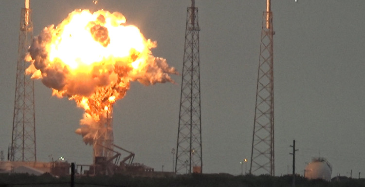 Video: Những lần tên lửa đẩy tiếp đất thất bại của SpaceX