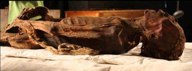Xác ướp la hét gây tò mò trong hầm mộ Ai Cập