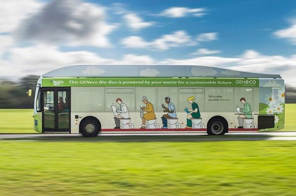 Xe buýt chạy bằng chất thải con người