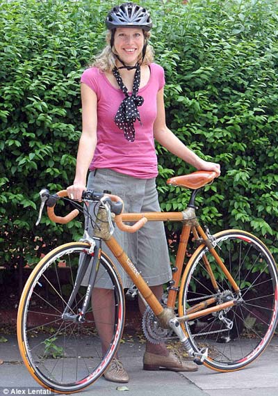 Xe đạp làm từ tre có giá 'cắt cổ'