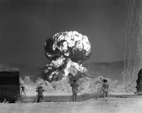 10 ảnh khó quên về các vụ nổ bom nguyên tử