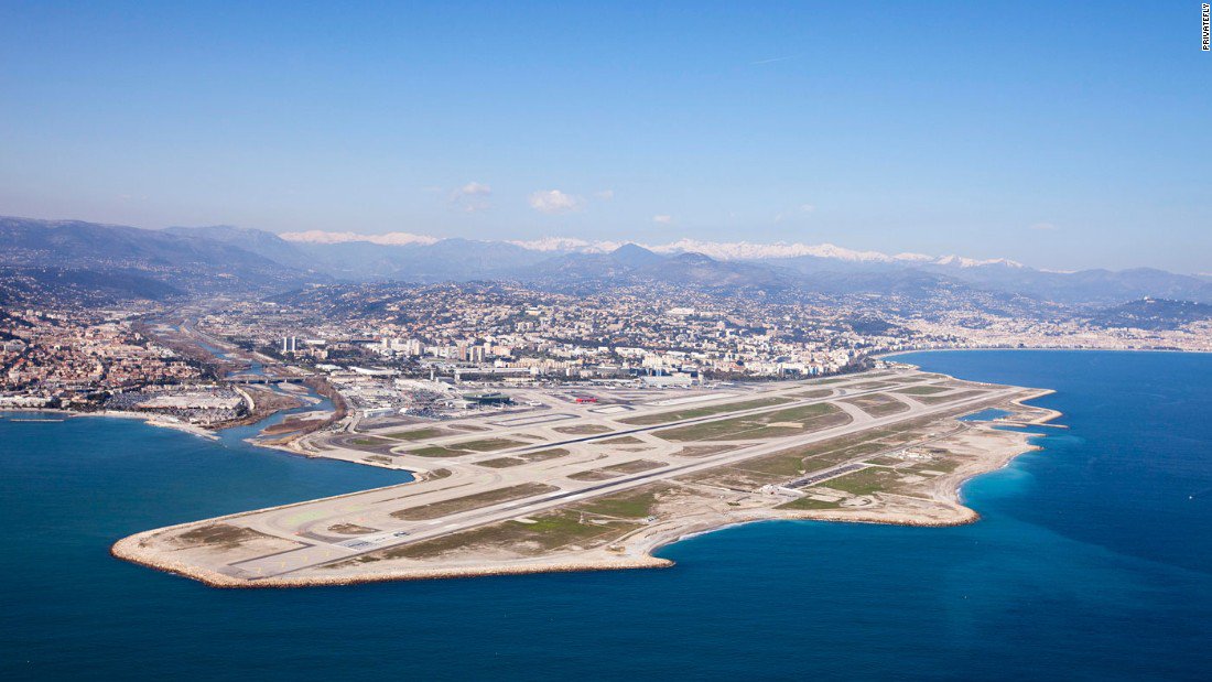 10 sân bay có điểm tiếp đất đẹp nhất thế giới