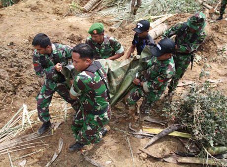 11 người chết vì lở đất liên tiếp tại Indonesia