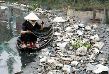 'Nóng bỏng' chất thải ở nông thôn