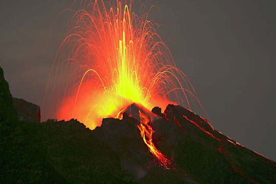 5 ngọn núi phun lửa lâu nhất hành tinh