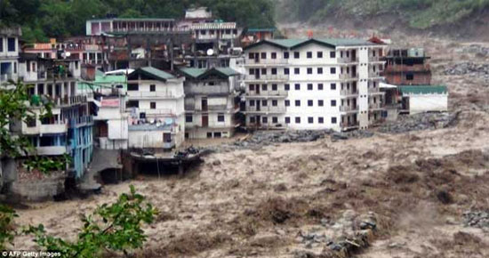65 người thiệt mạng vì ngập lụt và lở đất tại Ấn Độ