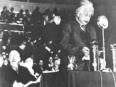 Albert Einstein: Giã từ nước Đức (kỳ 3)