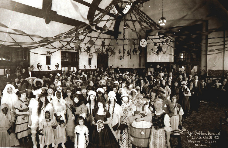 Ảnh cực hiếm: Lễ hội Halloween những năm 1900 - 1920