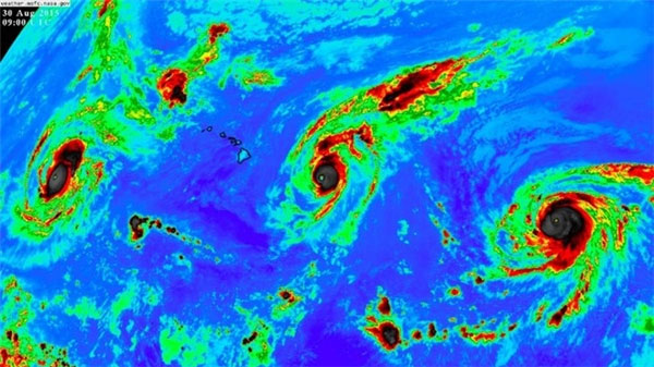 Ba cơn bão nhiệt đới cực hiếm xuất hiện cùng lúc trên Thái Bình Dương