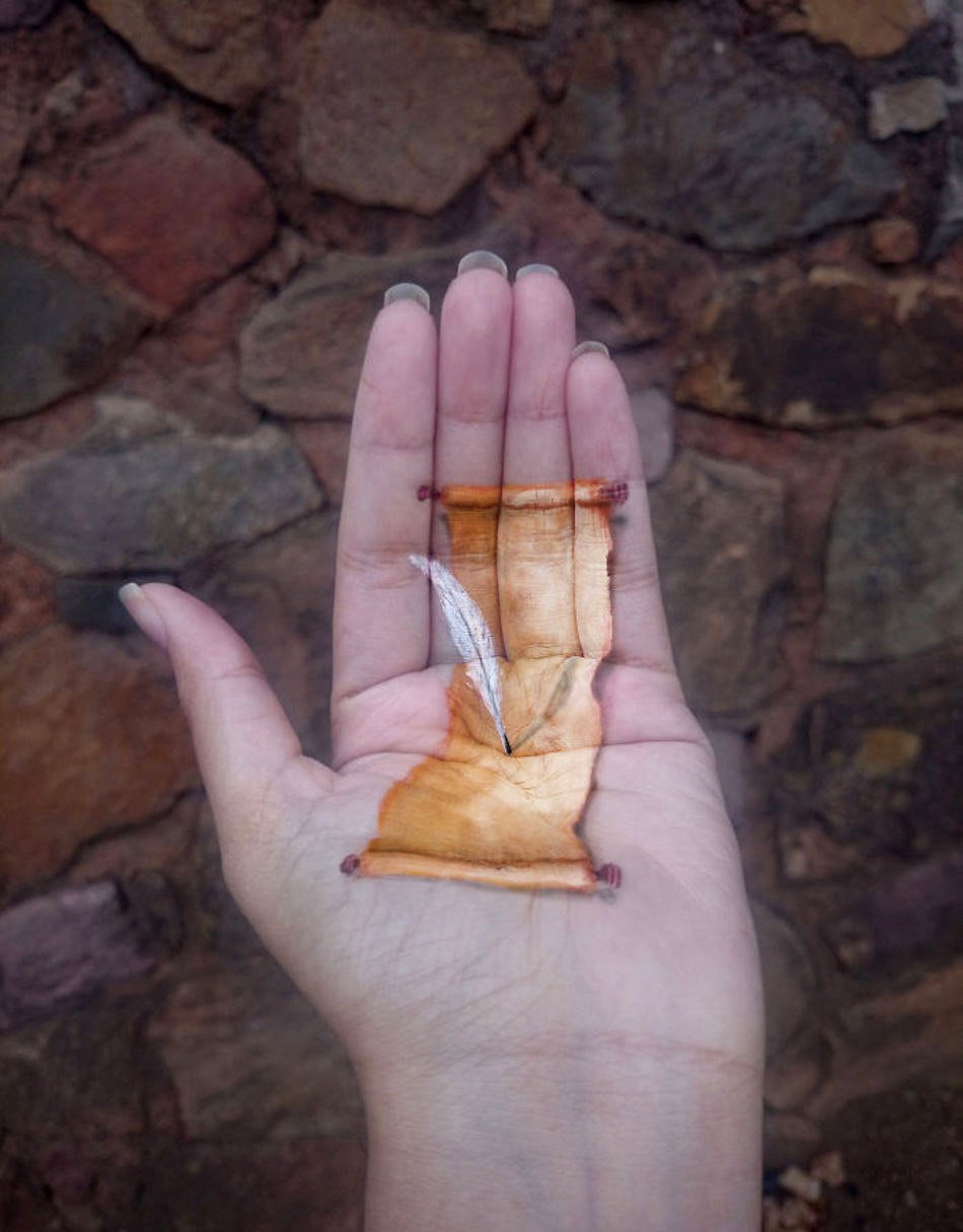 Bất ngờ với những hình vẽ 3D siêu thực lọt thỏm trong lòng bàn tay