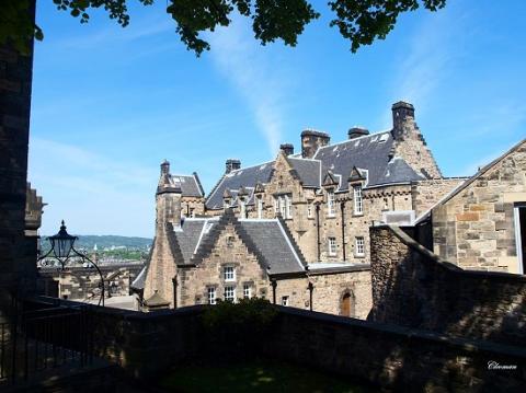 Bí ẩn lâu đài Edinburg ma ám ở Anh