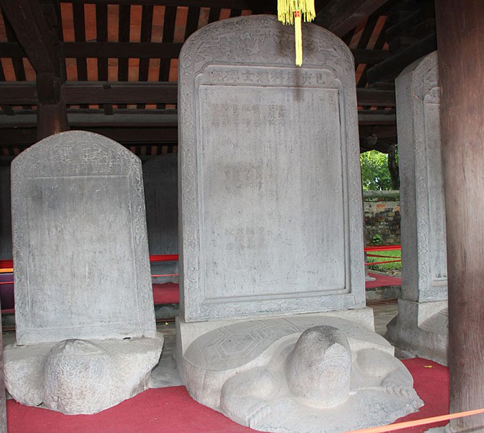 Bia đá các khoa thi tiến sĩ thời Lê - Mạc tại Văn Miếu Hà Nội