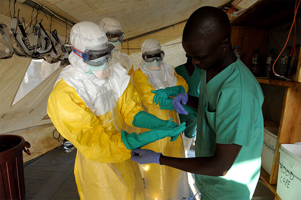 Bộ Y tế khuyến cáo phòng dịch sốt xuất huyết Ebola