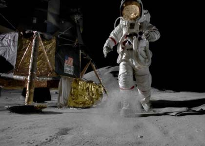 Bụi Mặt Trăng: Mối nguy hiểm đối với các nhà du hành vũ trụ