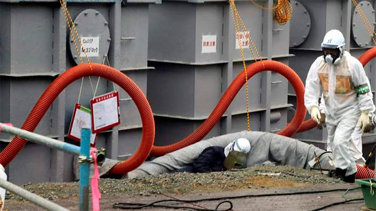 Cận cảnh cuộc khủng hoảng nước nhiễm xạ ở Fukushima