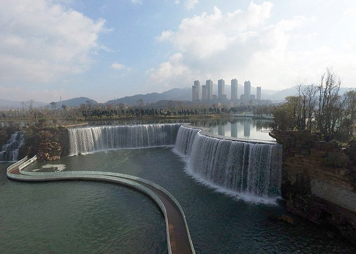 Cận cảnh thác nước nhân tạo khủng nhất Trung Quốc