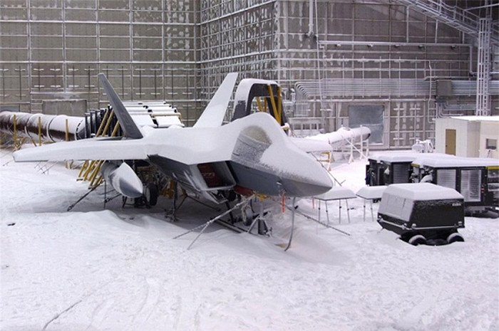 Căn phòng nơi Quân đội Mỹ tạo cả mưa băng bão tuyết để thử nghiệm vũ khí