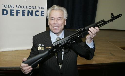 Cha đẻ súng AK-47 Kalashnikov huyền thoại qua đời
