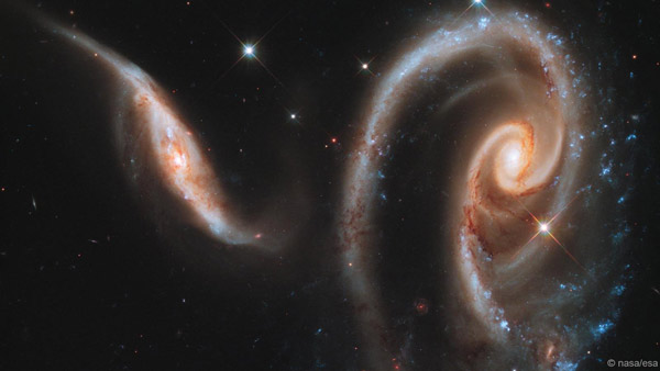 Chiêm ngưỡng chùm ảnh thiên văn tuyệt đẹp mừng kính Hubble 25 tuổi