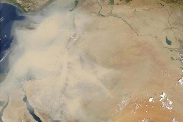 Chiến sự Syria gây bão cát bất thường ở Trung Đông