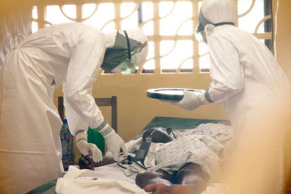 Chính thức thử nghiệm vaccine Ebola trên cơ thể người