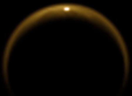 Có chất lỏng trên vệ tinh Titan của sao Thổ