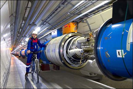 Cỗ máy lớn nhất thế giới chuẩn bị vụ nổ Big Bang