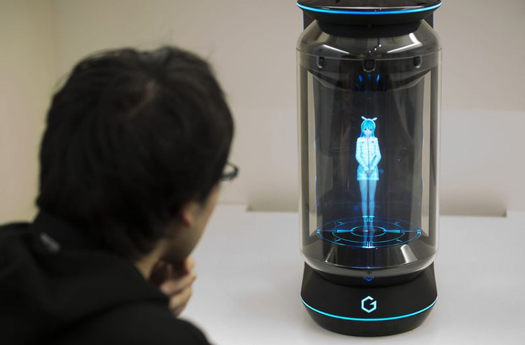 Công ty Nhật bản này đang phát triển người yêu ảo sống trong hộp kính cho bạn