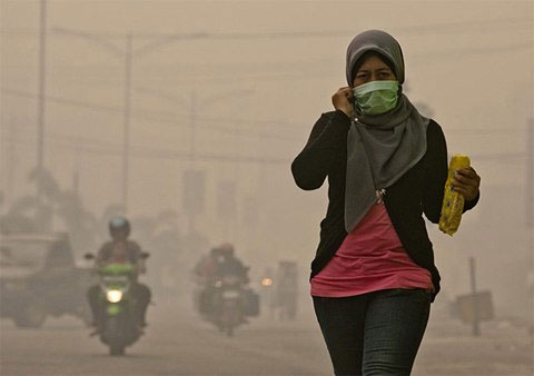 Cuộc sống trong biển khói tại Indonesia