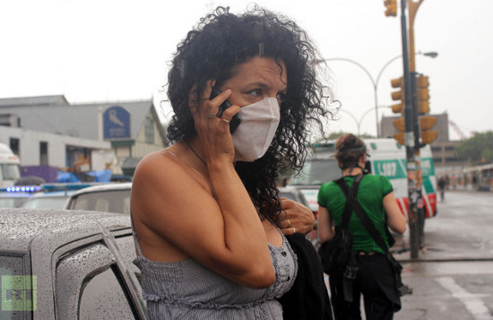 Dân ở Argentina sơ tán vì khói độc