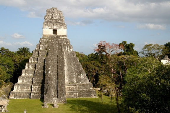 Đằng sau sự sụp đổ của đế chế Maya