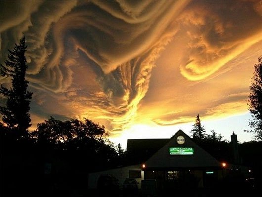 Điềm báo đáng sợ của những đám mây kỳ lạ